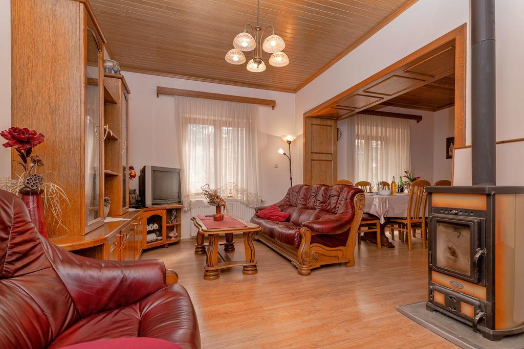 Holiday Home Leonida Jelsa  Bagian luar foto