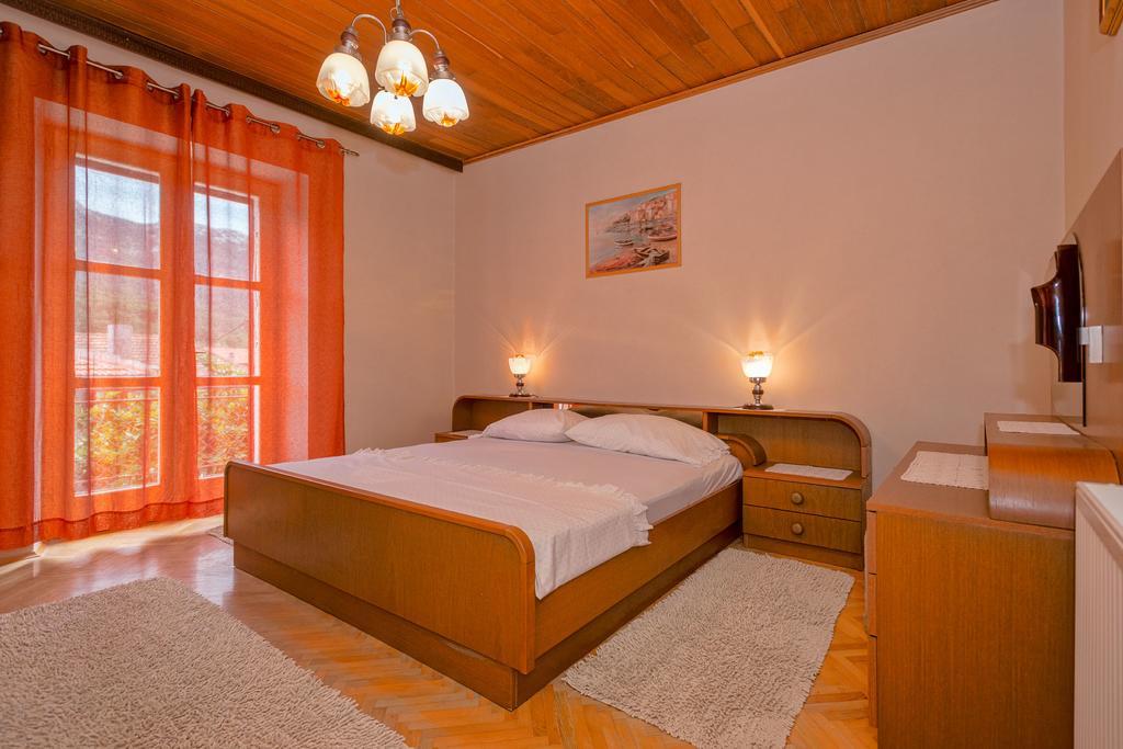 Holiday Home Leonida Jelsa  Bagian luar foto