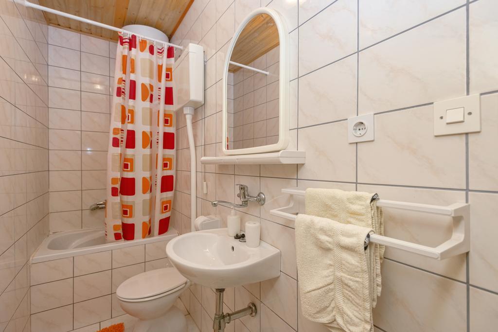 Holiday Home Leonida Jelsa  Bagian luar foto