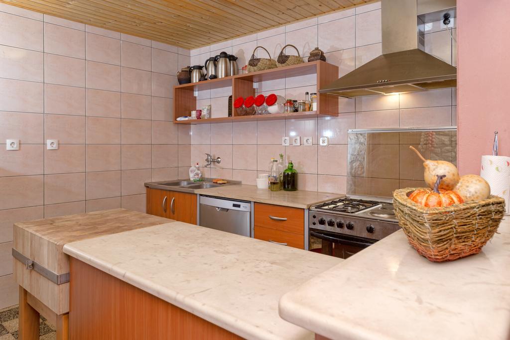 Holiday Home Leonida Jelsa  Bagian luar foto