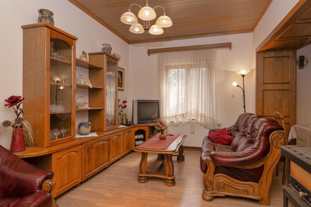 Holiday Home Leonida Jelsa  Bagian luar foto
