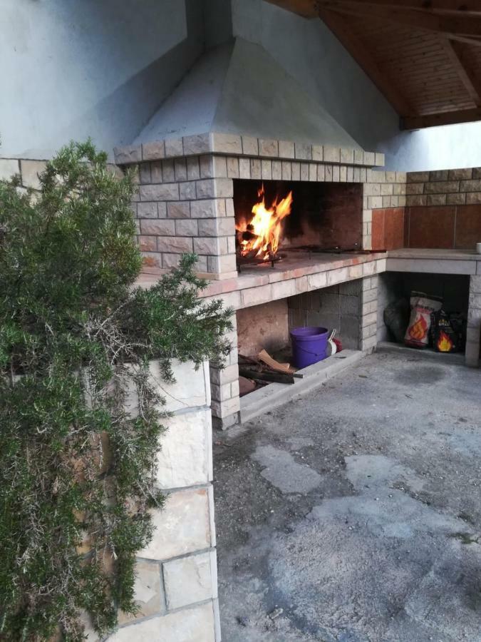 Holiday Home Leonida Jelsa  Bagian luar foto