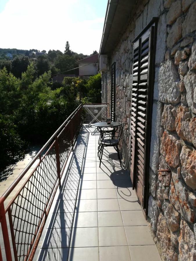 Holiday Home Leonida Jelsa  Bagian luar foto